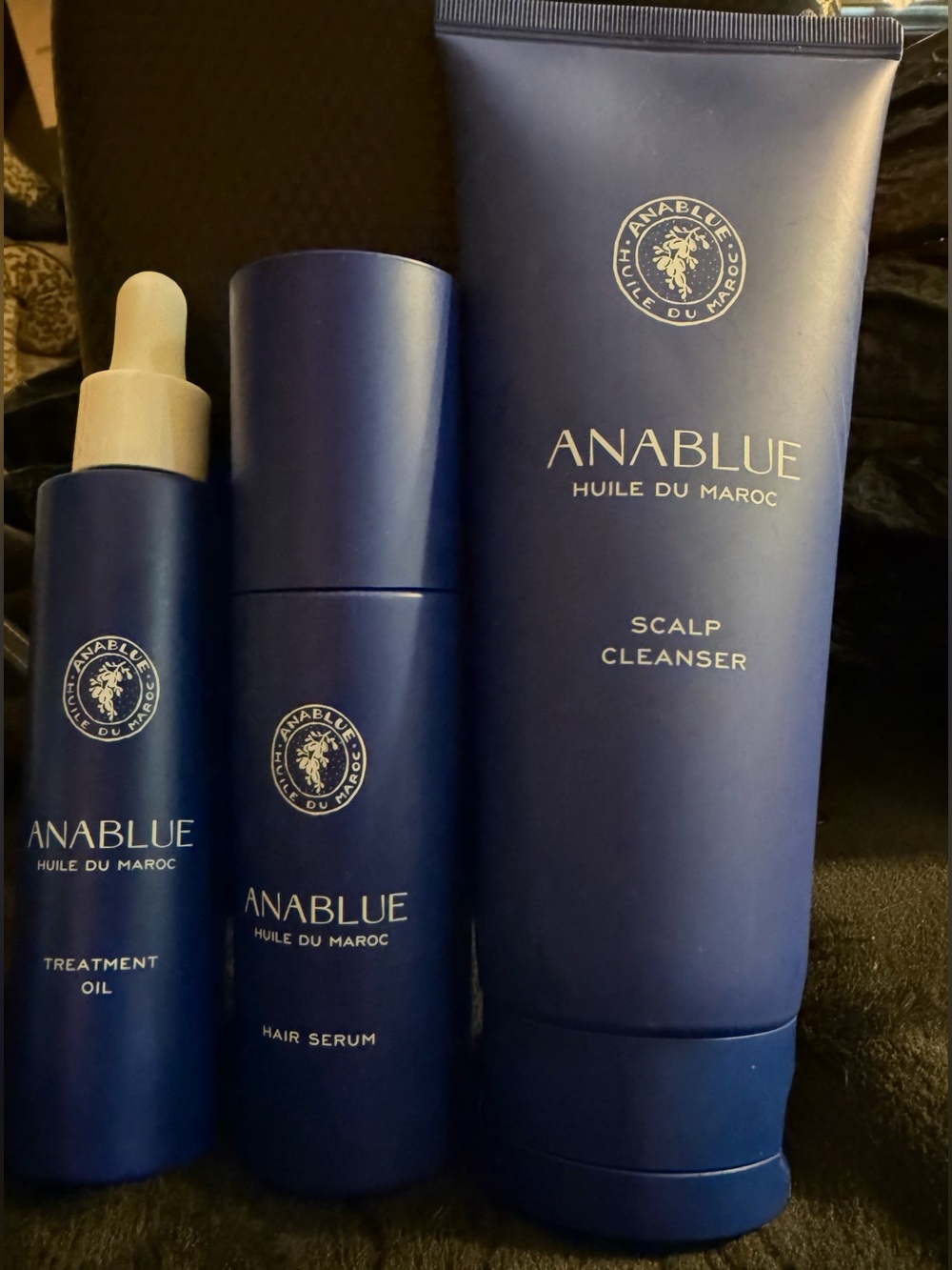 ANABLUE THE ESSENTIALS
COLLECTION scalp cleanser, treatment oil, hair serum